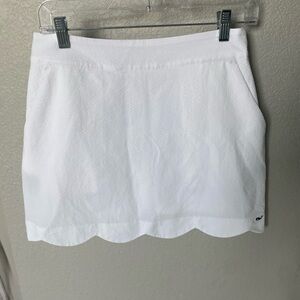 Vineyard Vines Seersucker White Scallop Skort (NWT) - Size 4